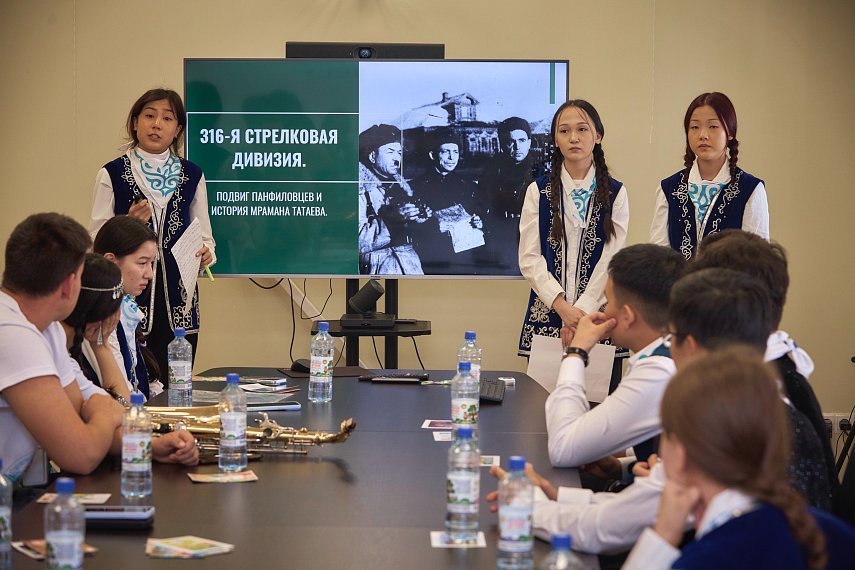 Побратимство памяти