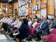 Школьники передали экспонат в Музей Победы