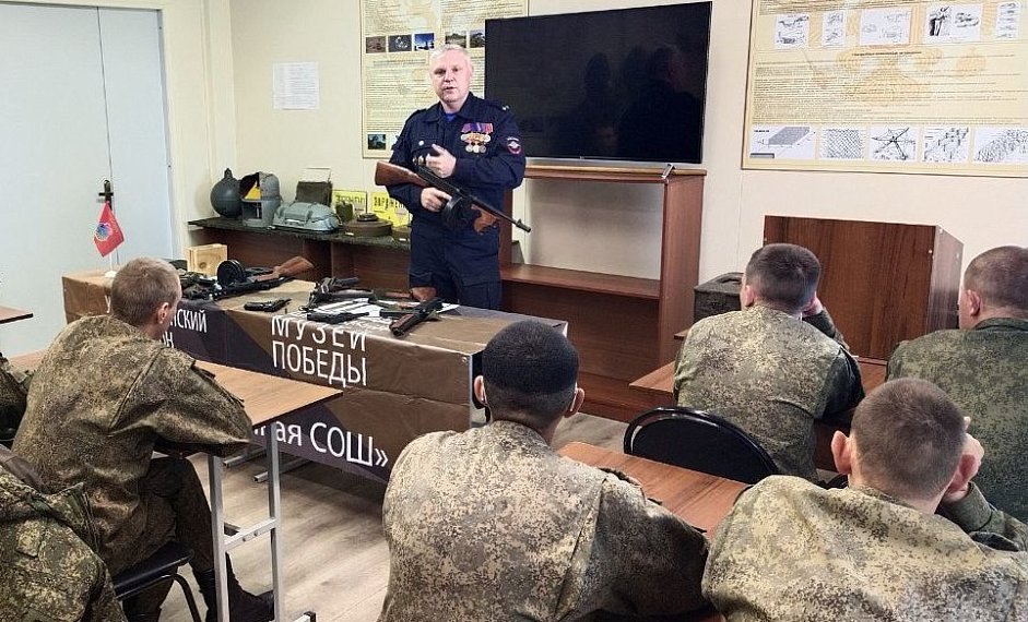 Путешествие школьного музея в зенитно-ракетную бригаду