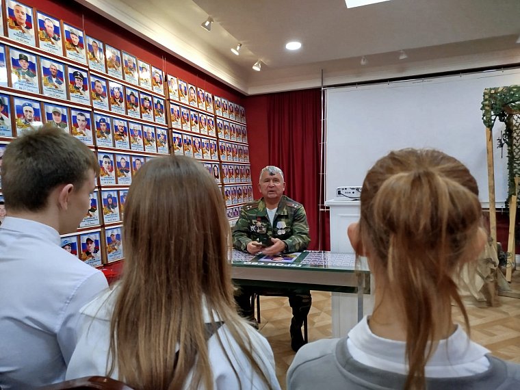 Урок мужества в школе № 6 г. Троицка