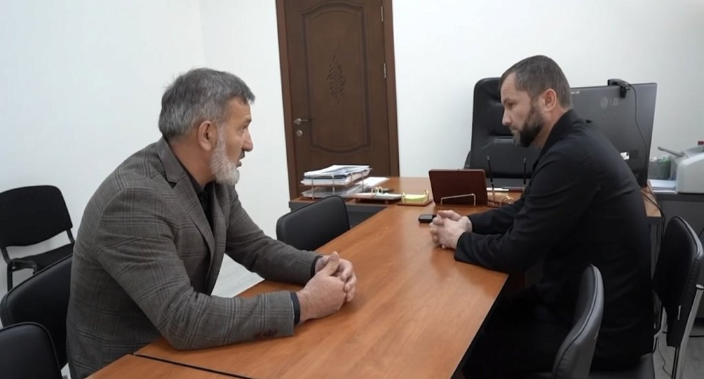 Министр образования и науки Чеченской Республики передал ценные экспонаты военно-патриотическому музею «Дорогами отцов»