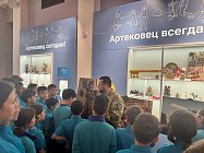 Особый гость юных музейщиков - Виталий Шереметьев