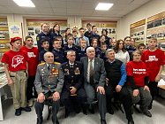 Ветераны милиции посетили школьников в День Героев Отечества